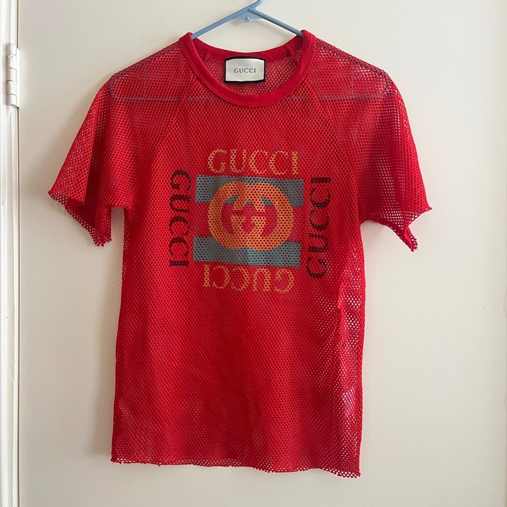 Gucci Mens Red Mesh Vintage Logo T-Shirt XSmall Crewneck Net Jersey Indie Sleaze